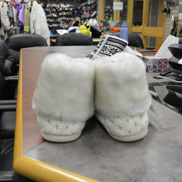 Comfortable indoor slippers - Picture 4 of 5